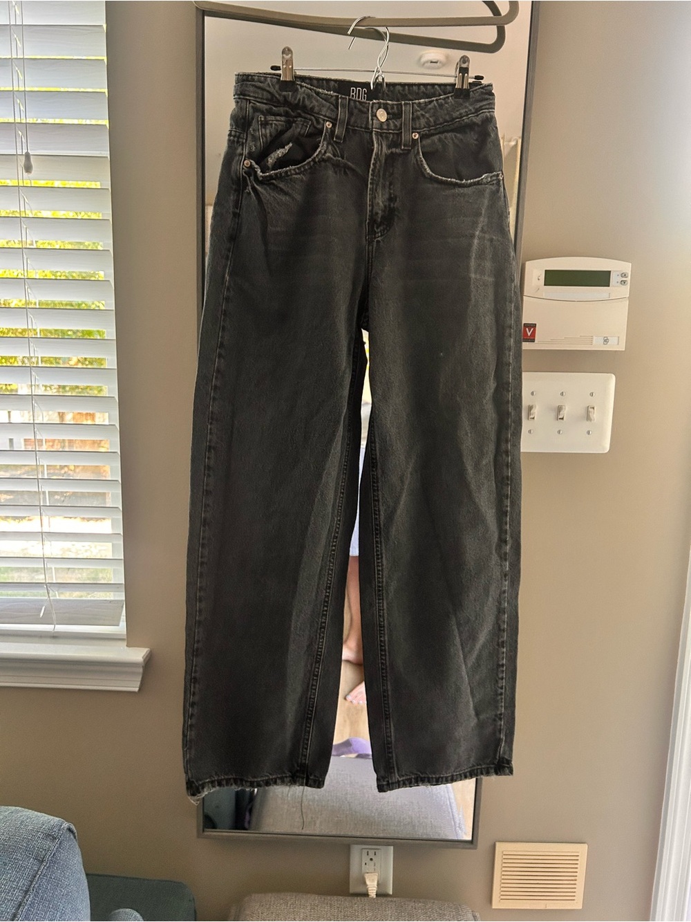 BDG Urban Outfitters Black Wash High Rise Wide Leg Jeans Size 26
